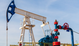 أسعار النفط ترتفع لتمحو خسائرها بفضل قرار "أوبك+" بتمديد خفض الإنتاج